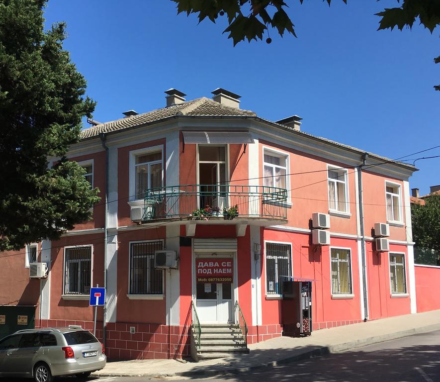 Pink Guest House Обзор Экстерьер фото